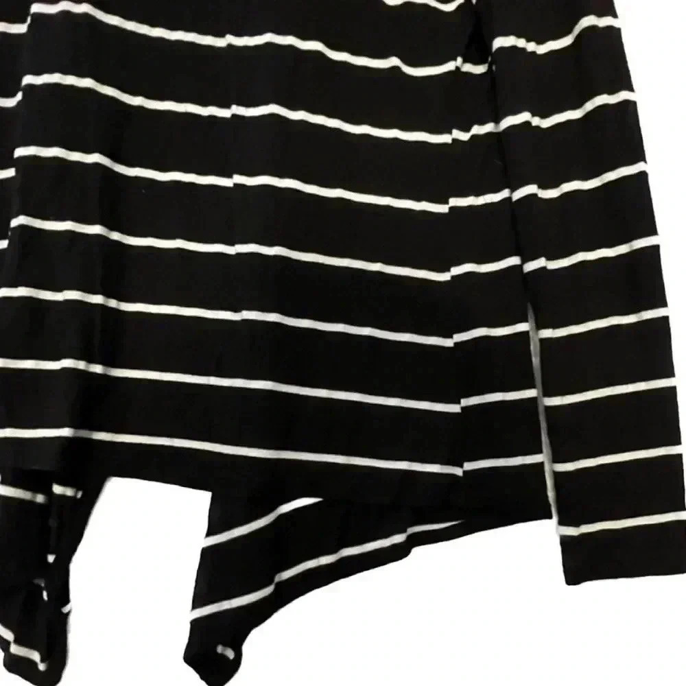 Malloy Black & White Cardigan Medium - Picture 7 of 8